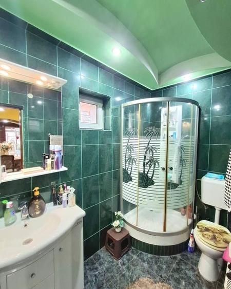 Casă individuală cu 5 camere cu Teren 750 Mp în Central