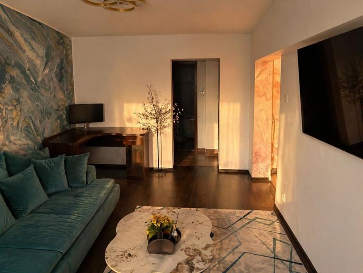 Apartament cu 2 camere semidecomandat, mobilat în Obor