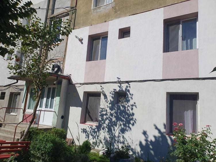 Apartament cu 2 camere decomandat în Exterior Vest