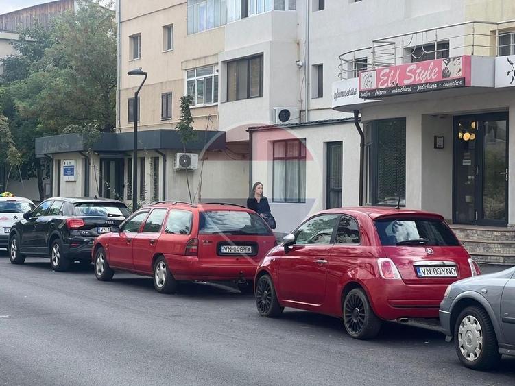 Garsonieră decomandată, mobilată în Brăilei