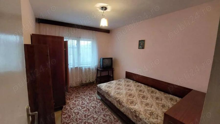 Apartament cu 3 camere decomandat în Ultracentral