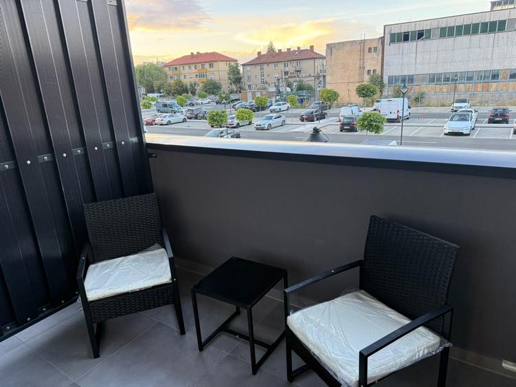 Apartament cu 2 camere decomandat în Seleuș