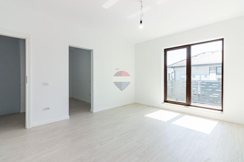 Duplex cu 4 camere cu Teren 180 Mp în Corbeanca