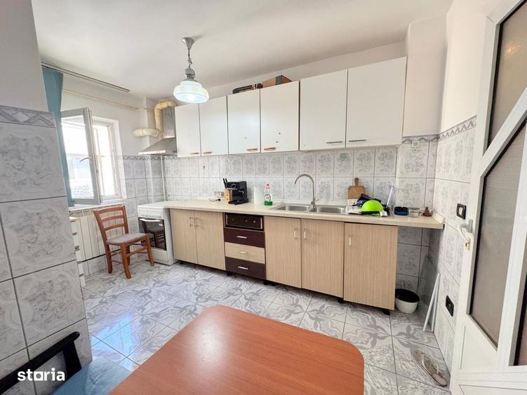 Apartament cu 3 camere decomandat în Bistrița Lac