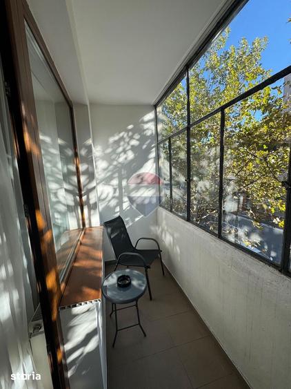 Apartament cu 3 camere decomandat în Gruia