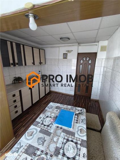 Apartament cu 3 camere decomandat în Dorobanți 2