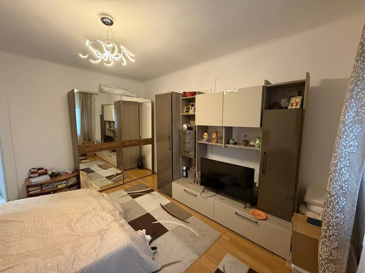 Apartament cu 3 camere circular în Gara de Nord