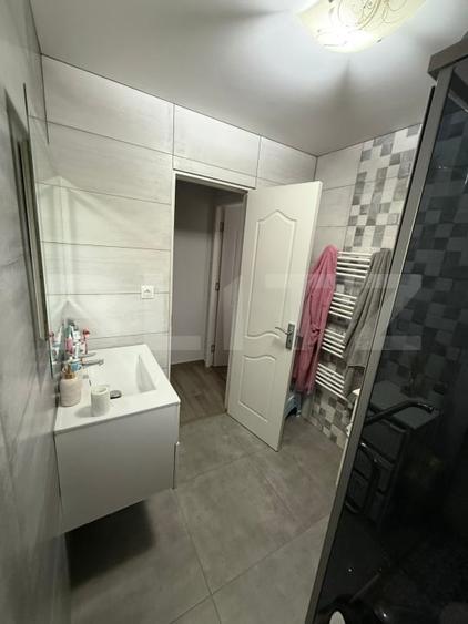 Apartament cu 3 camere decomandat, mobilat în Exterior Nord