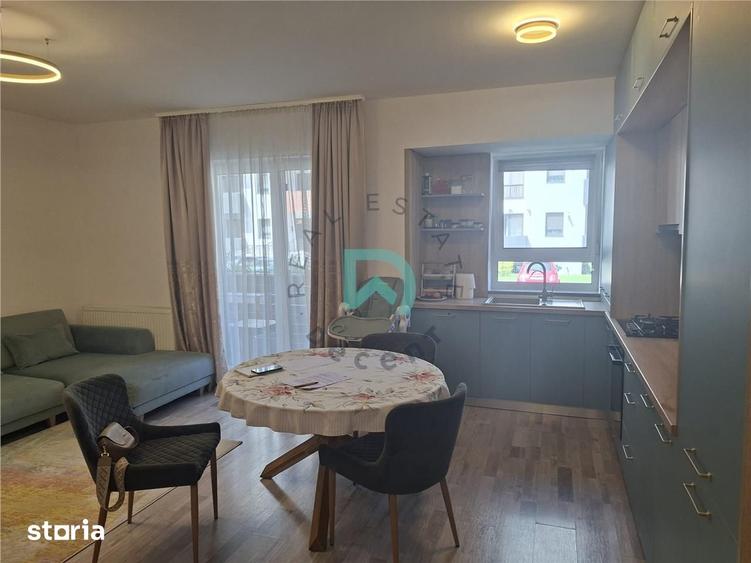 Apartament cu 3 camere decomandat în Bartolomeu