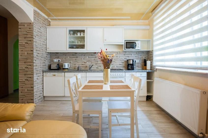 Casă cu 4 camere în Noua