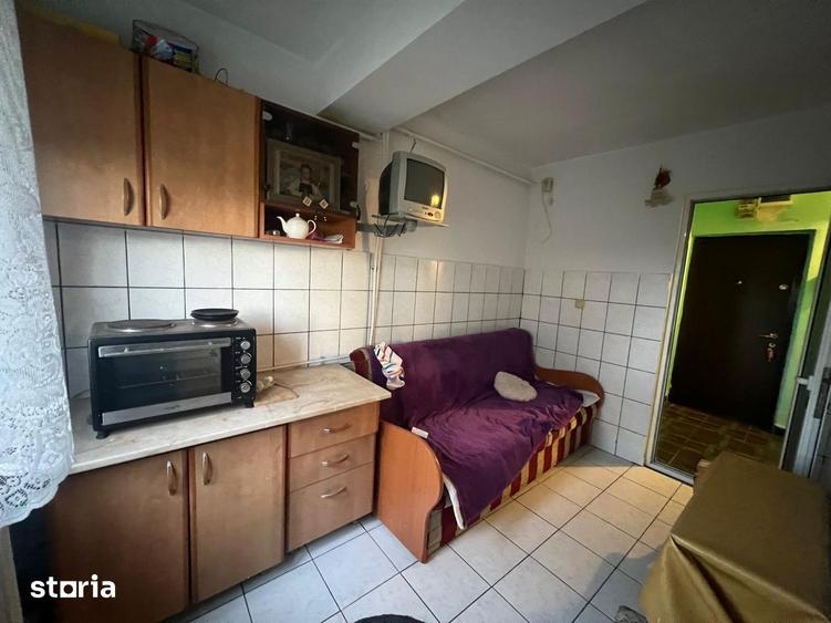 Garsoniera - Bazinul Olimpic - etaj- 3/4 - 34 mp - 35000 euro - 2
