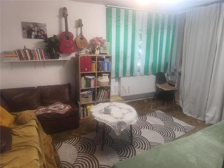 Apartament cu 2 camere decomandat, mobilat în Soarelui