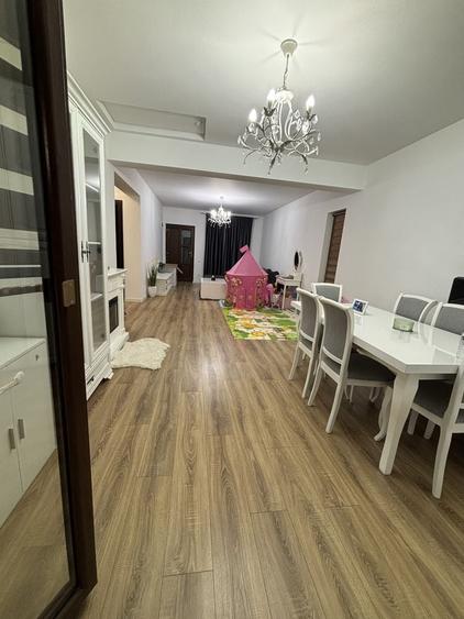 Casă cu 3 camere în Preajba