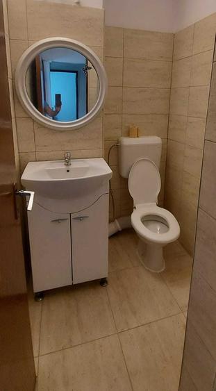 Apartament cu 3 camere decomandat, mobilat în Complex Studențesc