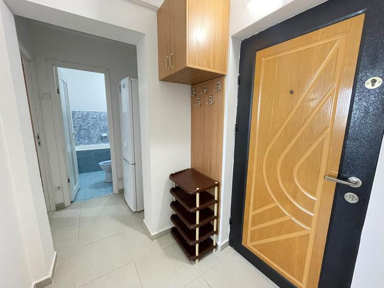 Apartament cu 2 camere decomandat, mobilat în Tătărași