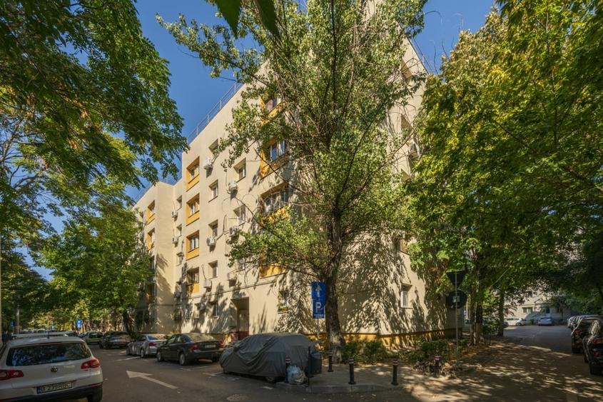 Garsonieră decomandată, mobilată în Lacul Tei