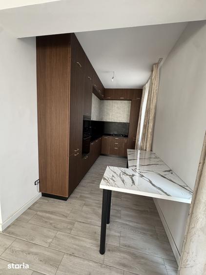 Casă cu 4 camere cu Teren 350 Mp în Central