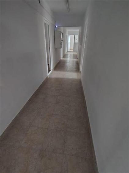 Spațiu comercial, de 12 mp, în Central