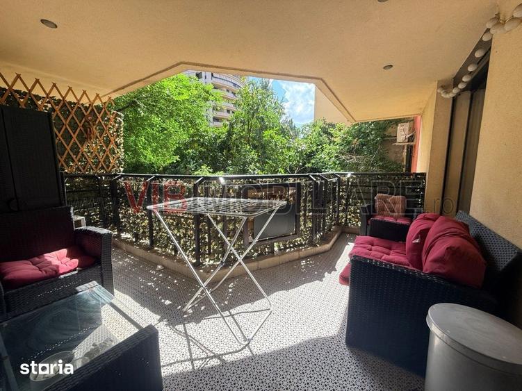 Apartament cu 3 camere în Tei