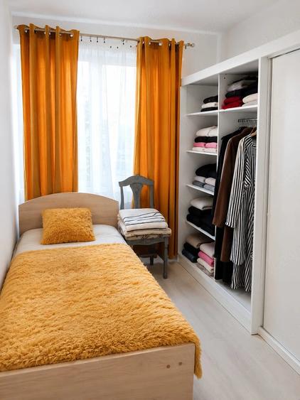 Apartament cu 5 camere decomandat în Mileniului