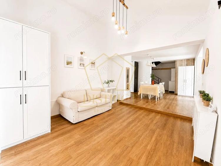 Casă cu 7 camere cu Teren 1360 Mp în Braytim