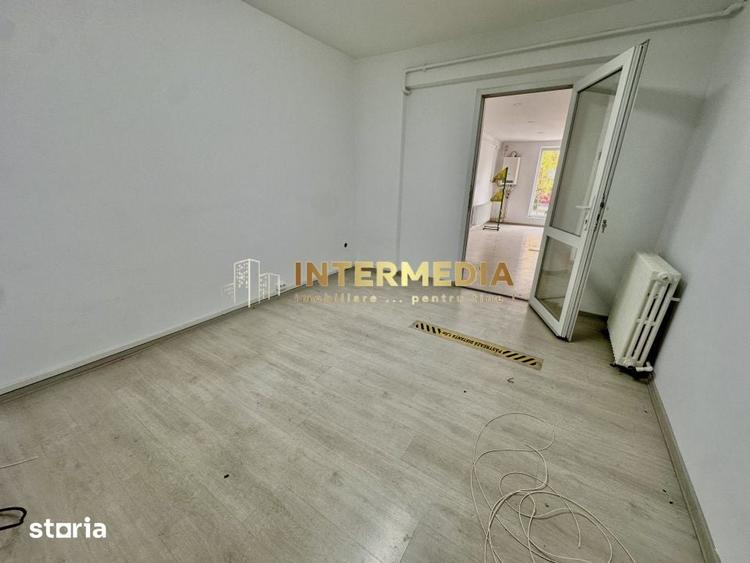 Spațiu comercial, de 75 mp, în Cetate