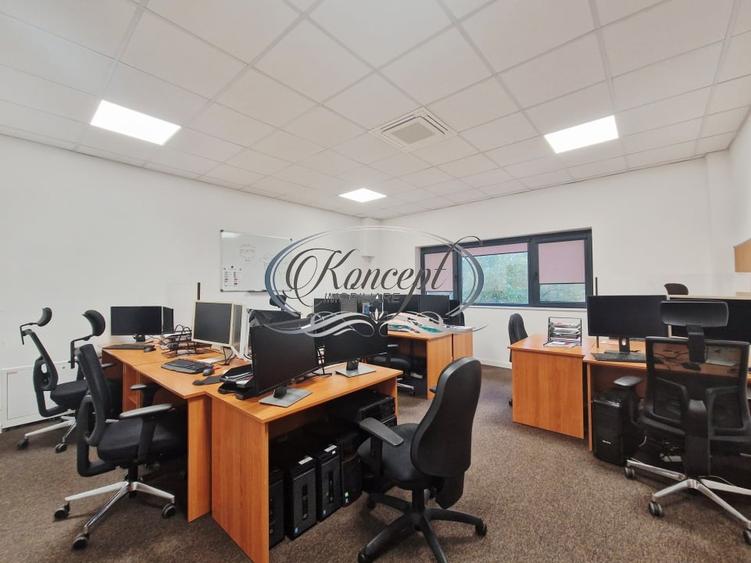 Birou, de 211.55000305176 mp, în Europa