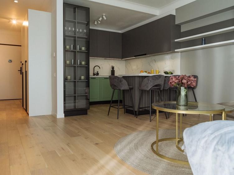 Apartament cu 2 camere semidecomandat, mobilat în Cotroceni