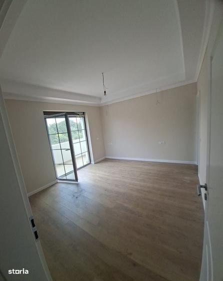 Casă cu 4 camere cu Teren 250 Mp în Torontalului