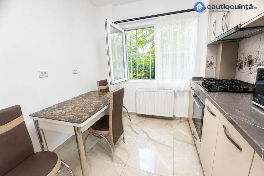 Apartament cu 3 camere în Drumul Taberei
