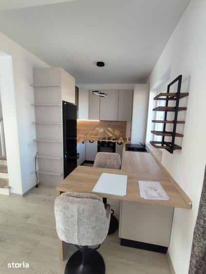 Casă cu 4 camere cu Teren 504 Mp în Vărăști