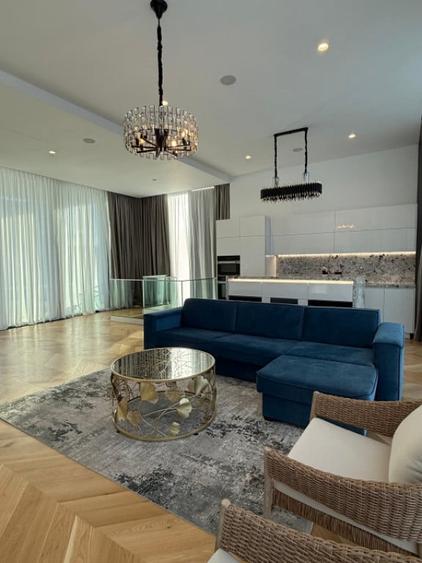 Apartament cu 4 camere decomandat, mobilat în Nord