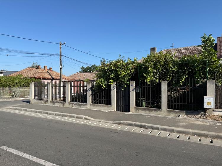 Casă cu 3 camere în Exterior Vest