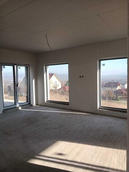 Casă cu 3 camere în Central