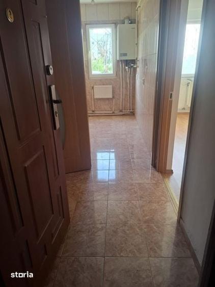 Vand apartament 3 camere Micro 3 - 5