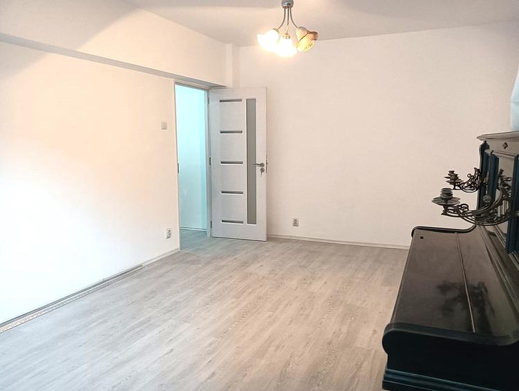 Apartament cu 4 camere în Sebastian