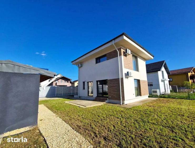 Casă cu 3 camere cu Canalizare în Tunari