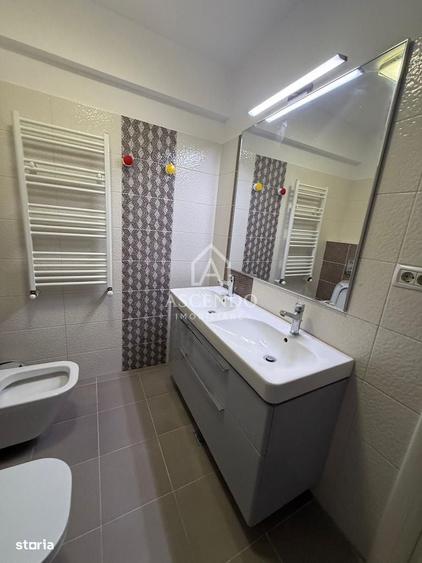 Casă cu 4 camere în Roșu