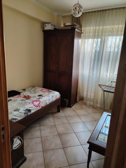 Apartament cu 3 camere în Prundu