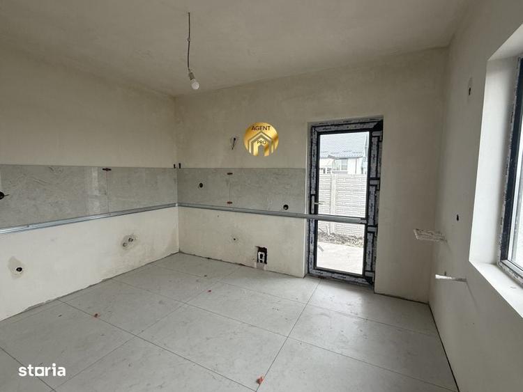 Casă cu 4 camere în Central