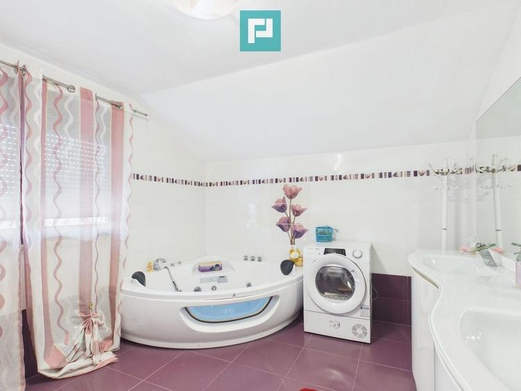 Casă individuală cu 4 camere cu Canalizare în Livada