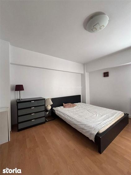 Apartament cu 3 camere, mobilat în Centrul Civic