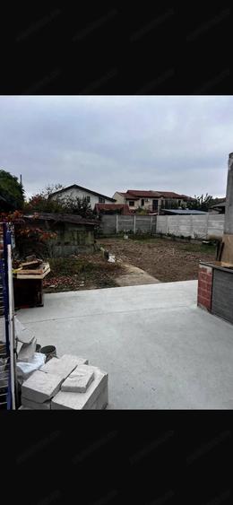 Casă cu 4 camere cu Teren 488 Mp în Plopi
