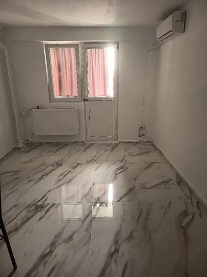 Apartament cu 2 camere decomandat în Tei