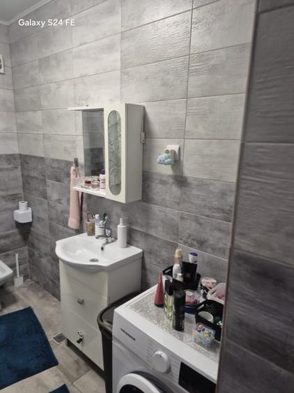 Apartament cu 2 camere decomandat, mobilat în Exterior Est