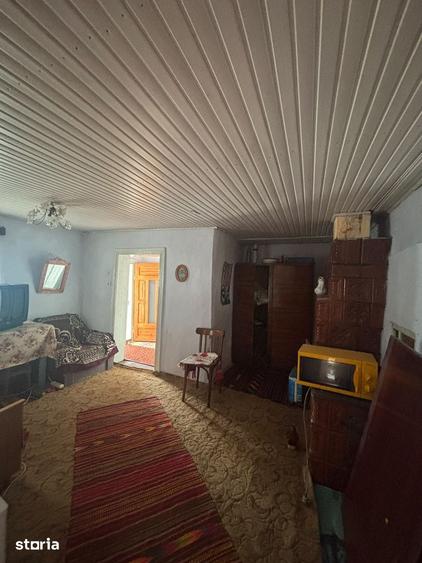 Casă cu 3 camere cu Teren 1000 Mp în Central