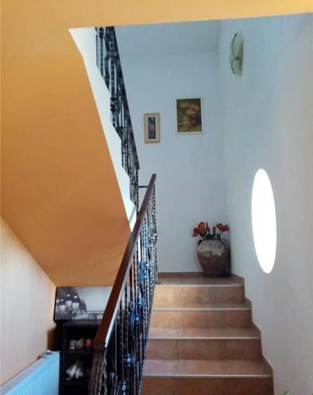Casă cu Teren 1260 Mp în Central