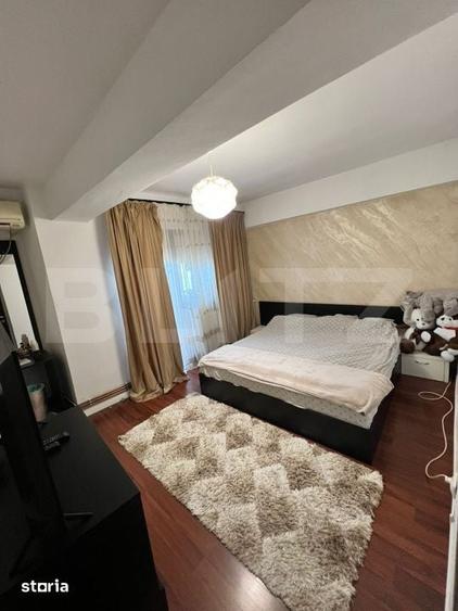 Apartament cu 3 camere decomandat în Rovine