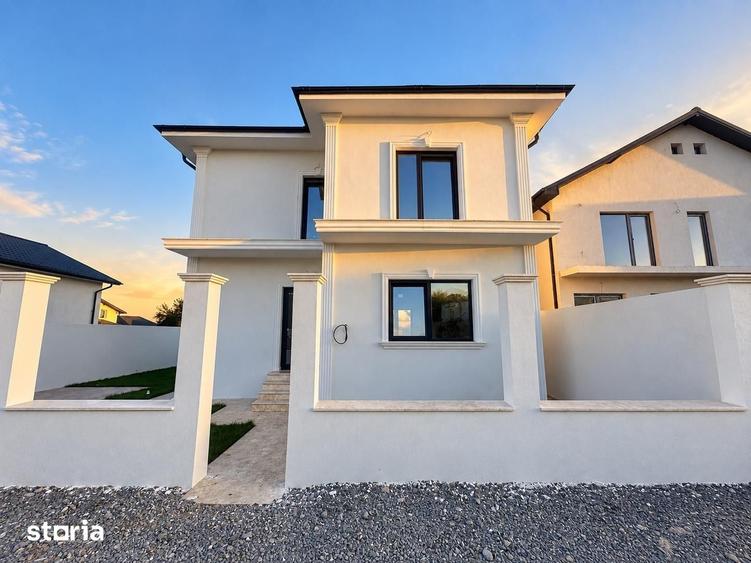 Casă cu 6 camere cu Teren 200 Mp în Lumina