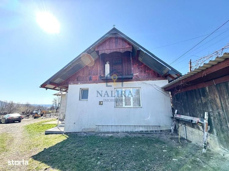 Casă cu 3 camere decomandat în Șurdești